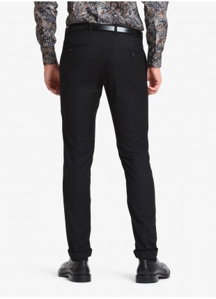 John Barritt man chinos, slim fit, slant side pockets on front and welt pockets with buttons on back. Polyester/viscose stretch fabric. Color black. Composition 75% polyester 23% viscose 2% elastane. Nero