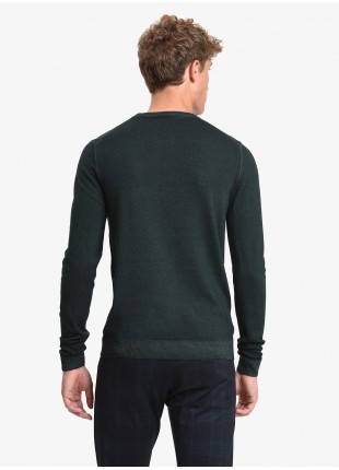 Man sweater, crew neck, slim fit, pure wool blend (14gg), garment dyed, navy colour. Composition 100% wool. Light Green
