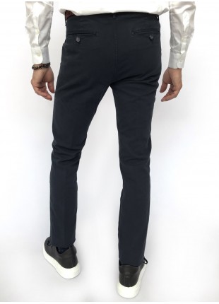 Man chinos pants, slim fit, in stretch cotton fabric, garment dyed . Navy colour. Composition 97% cotton 3% elastane. Blue